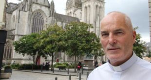 cathedrale-de-quimper-j-ai-toujours-voulu-ouvrir-les-portes